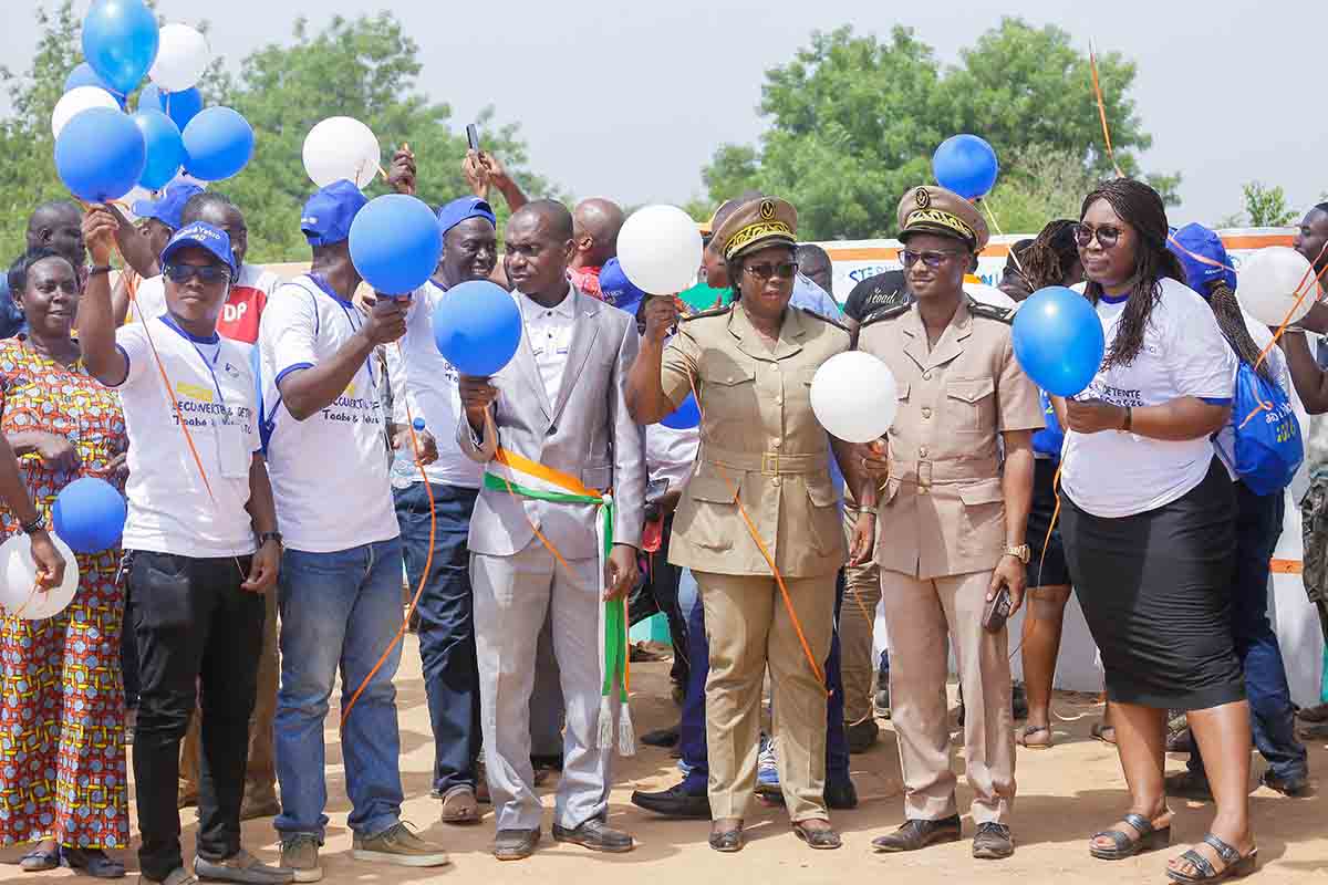 Allianz-renove-une-ecole-a-taabo-autorite-publique